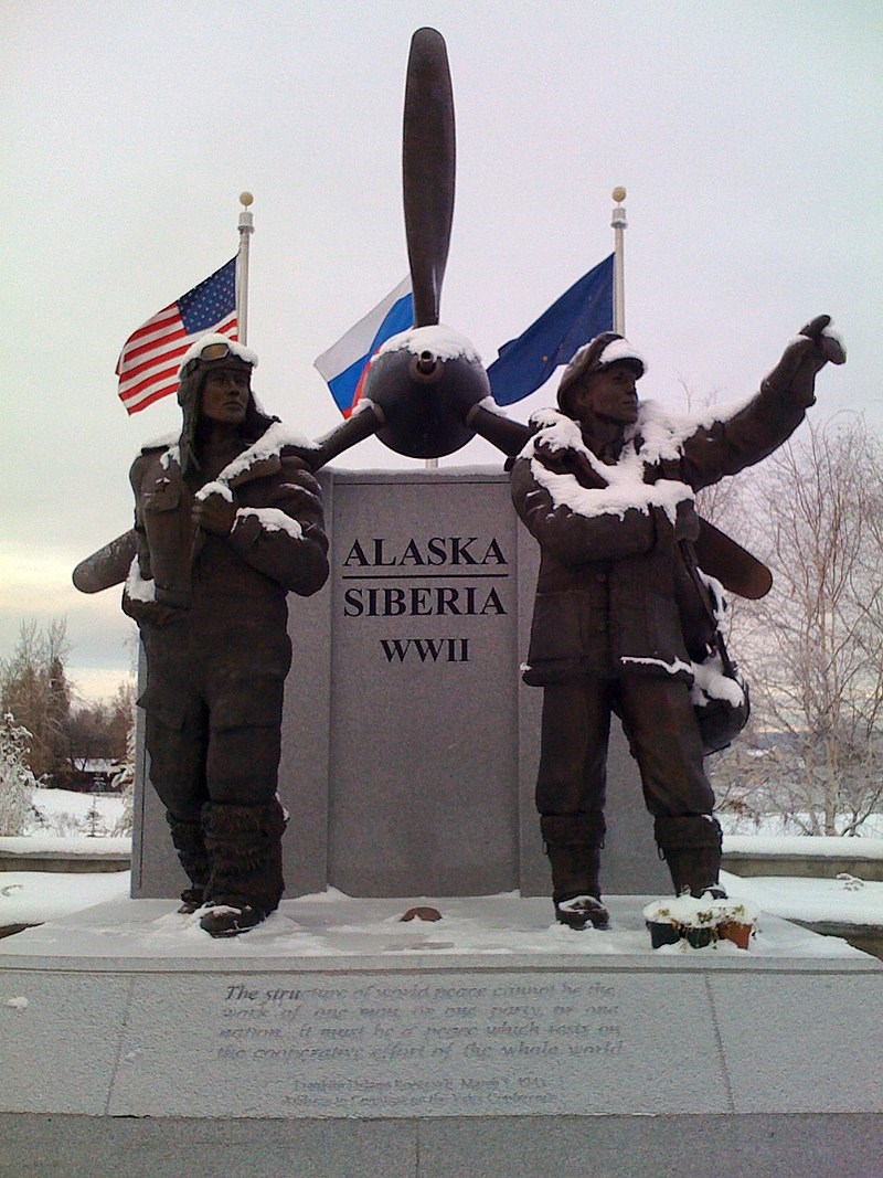 Памятный монумент в Фэрбанксе (Аляска). Фото: Википедия