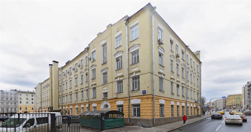 Пивной ресторан Kozlovna на Пушкинской. Москва, Малый Путинковский пер., 1/2 (эт
