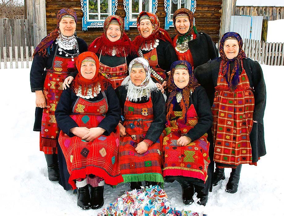 Бабушки из Буранова. Фото: livingheritage.ru