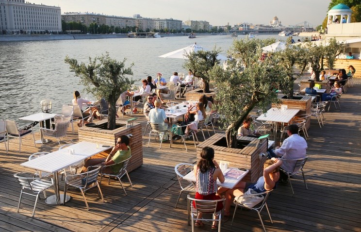 Куда сводить ребенка на новогодние праздники в кирове