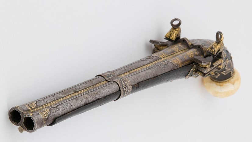 Пистолет кавказский двуствольный. Середина XIX века. Фото: vmdpni.ru